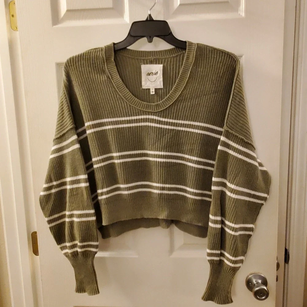 Aerie Sweater Cropped Oversize Sz S Green Stripe Round Neck Long Slv Casual‎